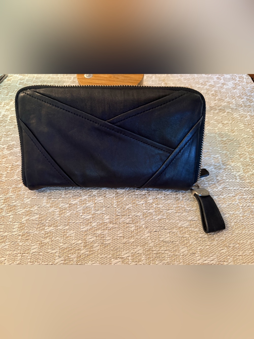 Perlina black leather zip around wallet gorgeous